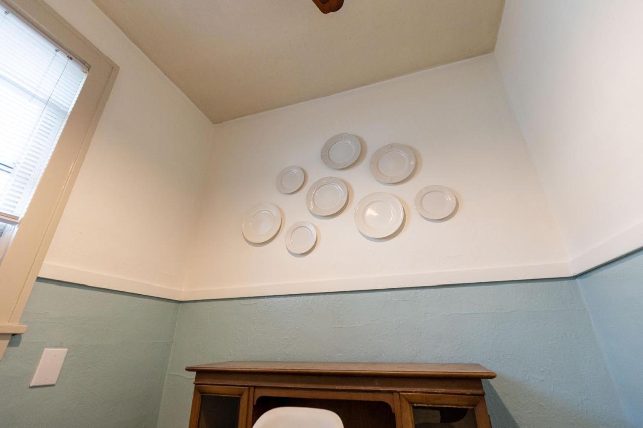 Historic Revival Midtown Memphis Duplex 64 Yes Pets Fast Wifi Free Parking Villa Exterior photo